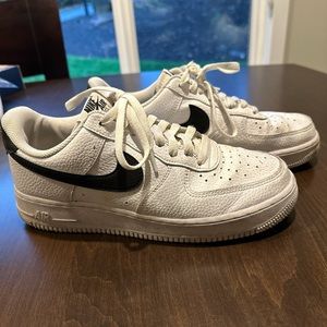 Nike Air Force 1 men’s 9